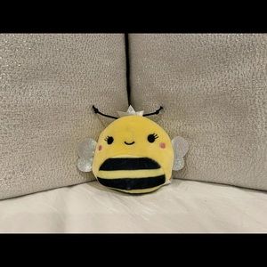 Squishmallows 3.5” Sunny the Bee clip
